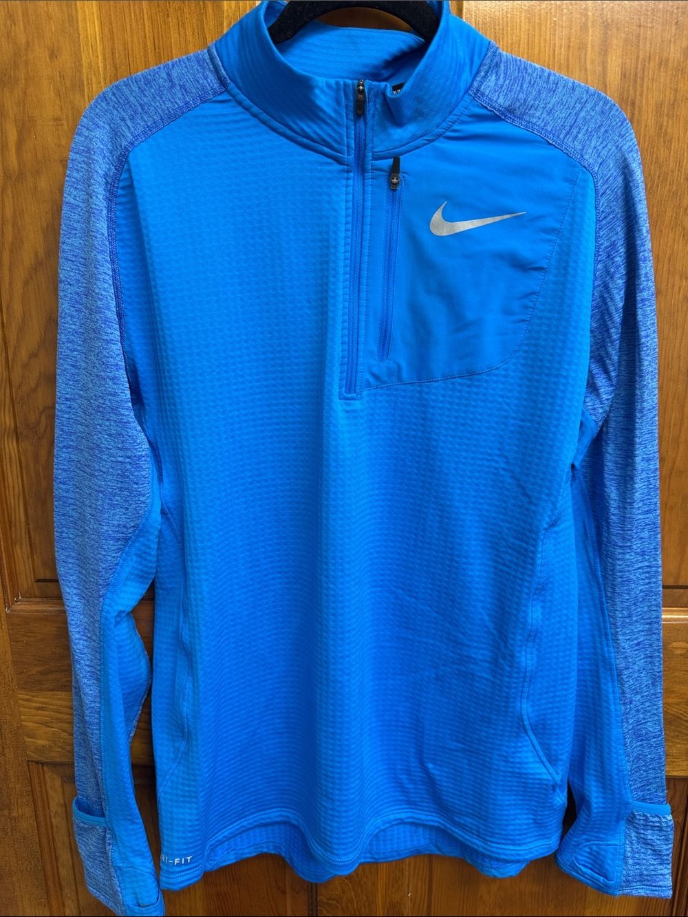 Nike running Men’s medium Dri-Fit long sleeve half zip